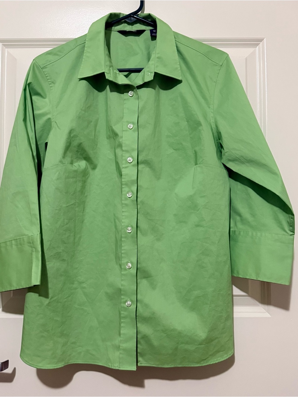 Land’s End Cotton Blend Lime Green Feminine Cut Button Up Blouse EUC Women’s 12